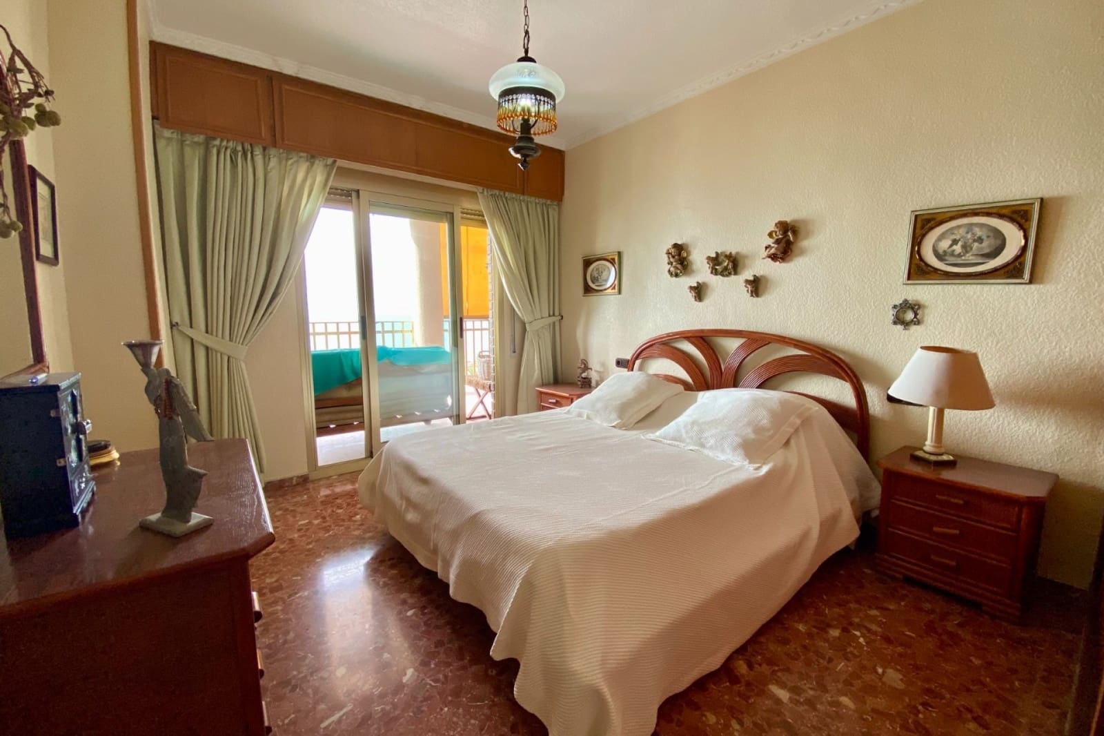 3 sypialnia Apartament przy plaży na sprzedaż w Torrevieja z basenem - 497 000 € (Ref: 9512156)