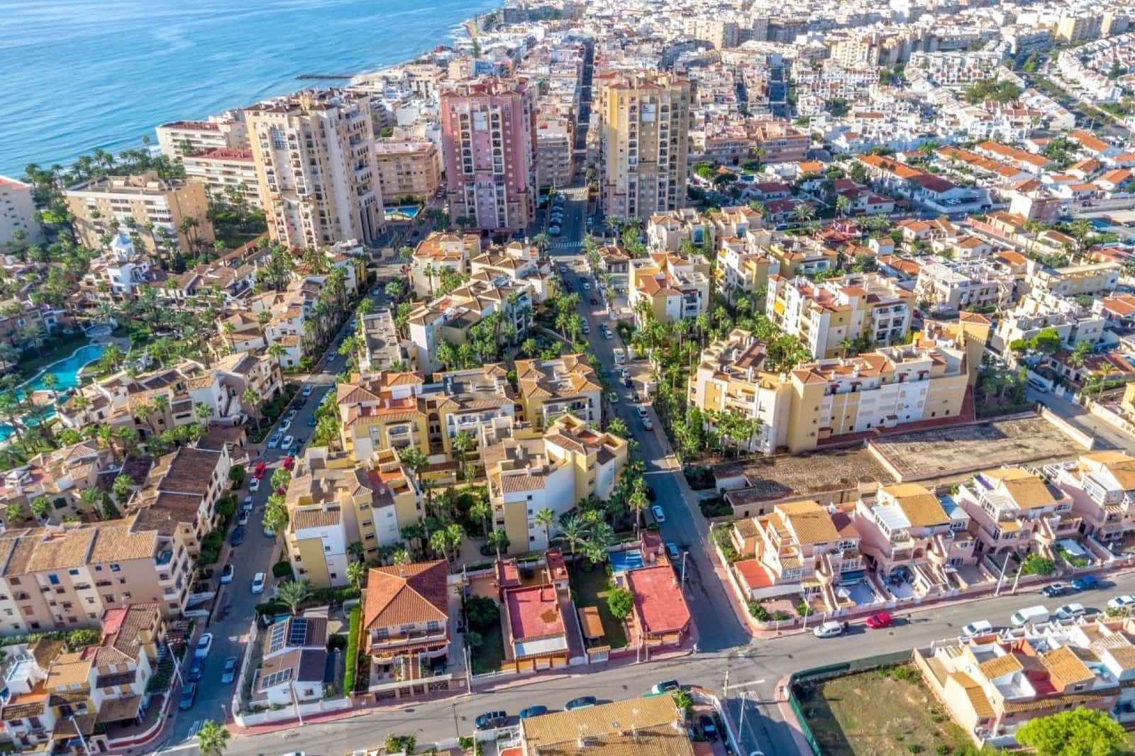 3 soverom Penthouse til salgs i Torrevieja med svømmebasseng garasje - € 349 000 (Ref: 9512158)