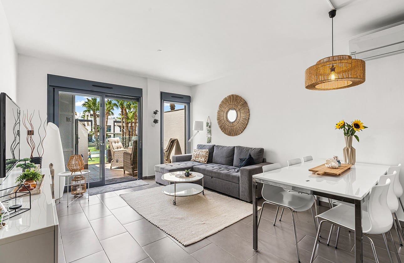 2 sypialnia Penthouse na sprzedaż w La Zenia z basenem garażem - 319 000 € (Ref: 9512164)