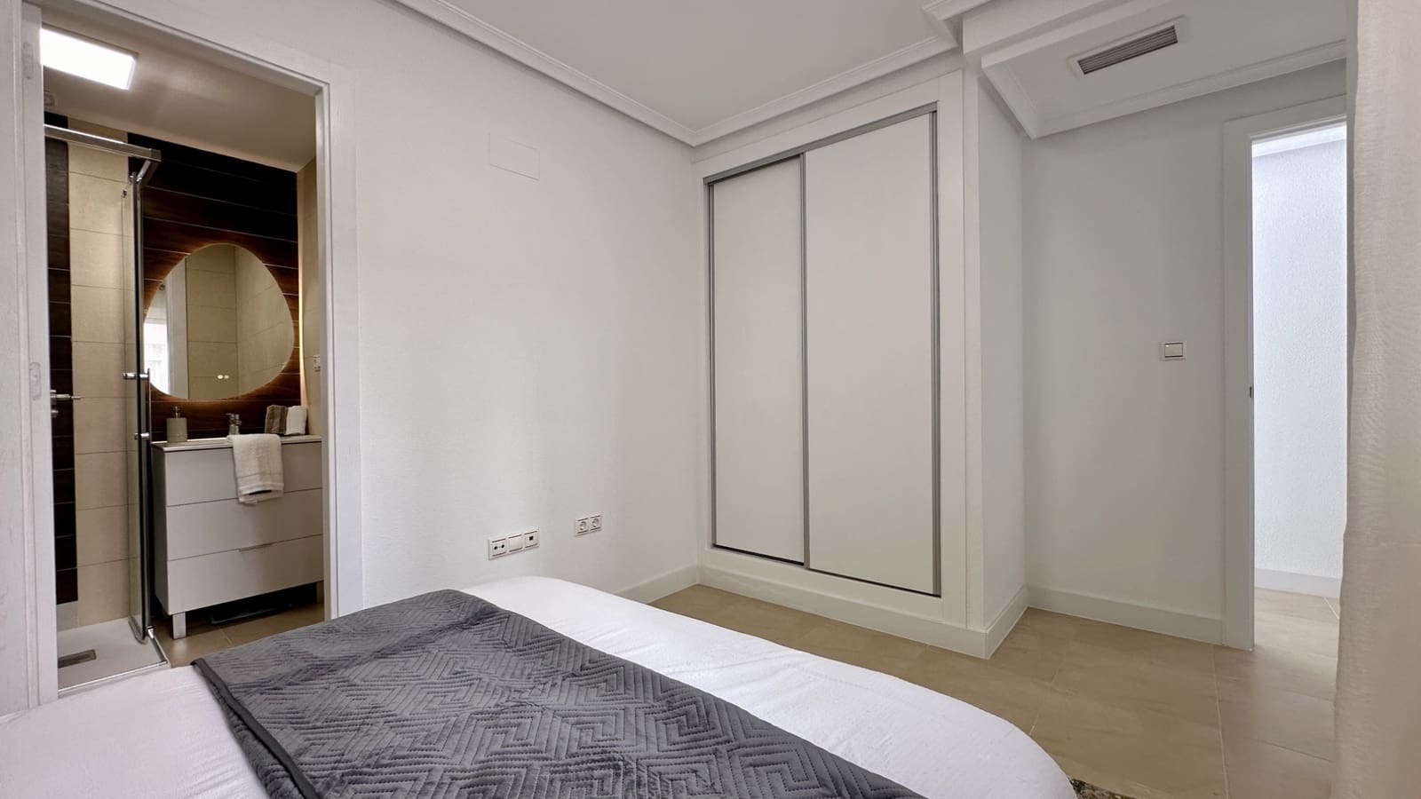 3 slaapkamer Appartement te koop in Torrevieja - € 220.000 (Ref: 9512168)