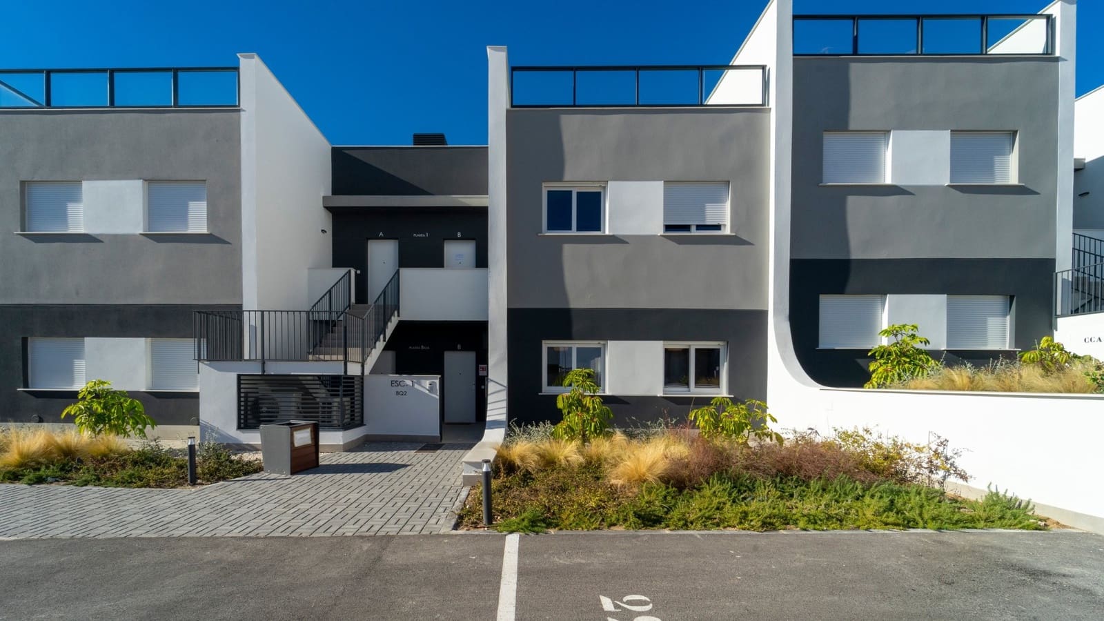 2 bedroom Apartment for sale in Finestrat with pool - € 345,000 (Ref: 9512169)