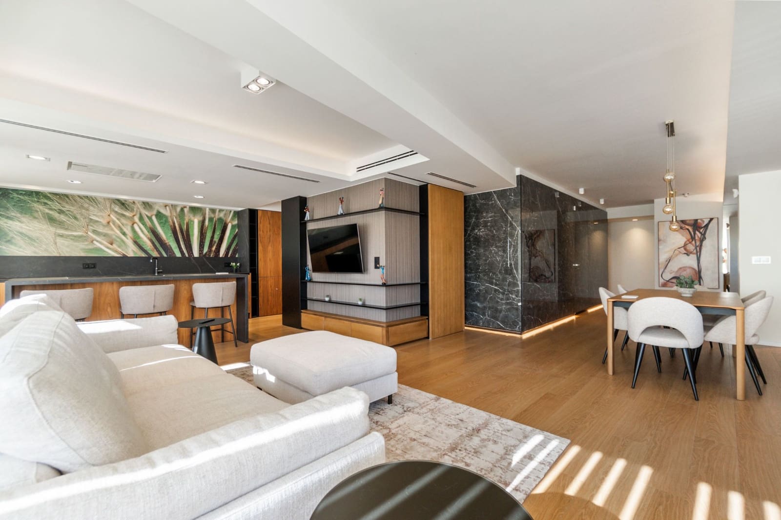 2 bedroom Penthouse for sale in Torrevieja - € 349,000 (Ref: 9512170)