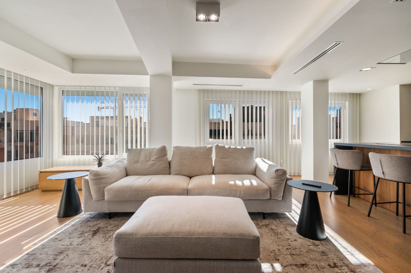 2 bedroom Penthouse for sale in Torrevieja - € 349,000 (Ref: 9512170)