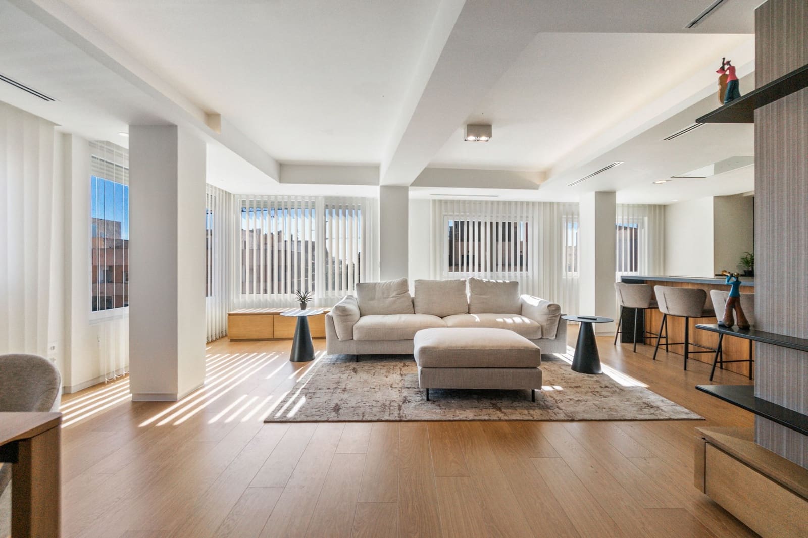 2 bedroom Penthouse for sale in Torrevieja - € 349,000 (Ref: 9512170)