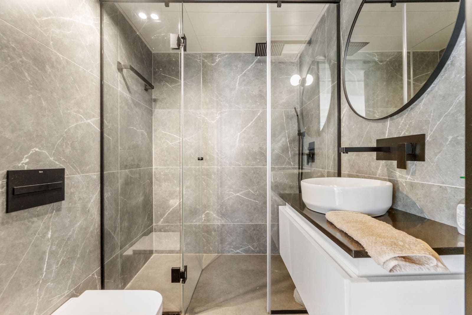 2 bedroom Penthouse for sale in Torrevieja - € 349,000 (Ref: 9512170)