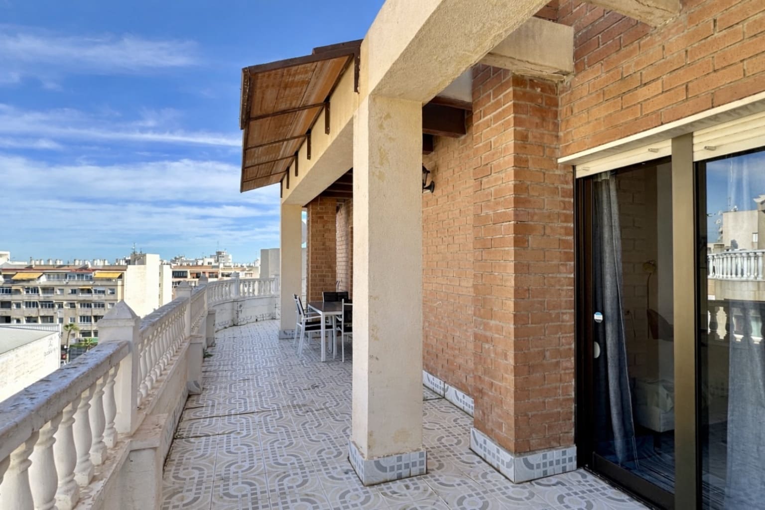 Apartamento de 1 habitación en Torrevieja en venta - 139.900 € (Ref: 9512171)