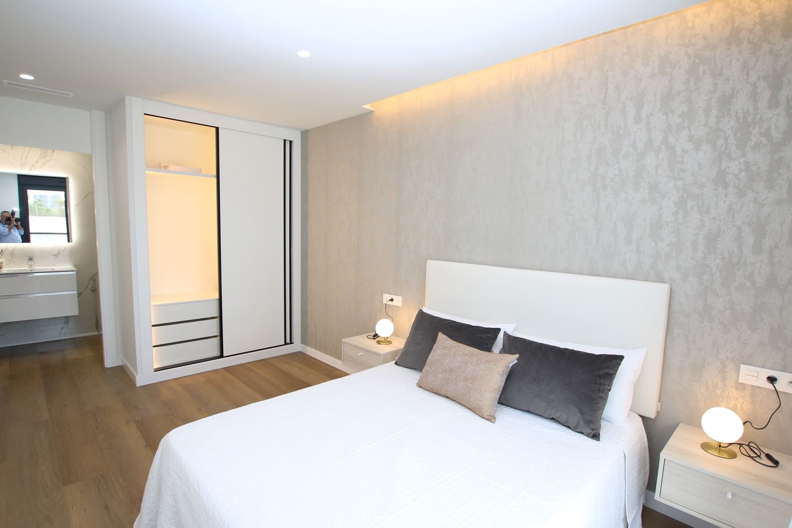 Chalet de 3 habitaciones en Pilar de la Horadada en venta con garaje - 725.000 € (Ref: 9512367)