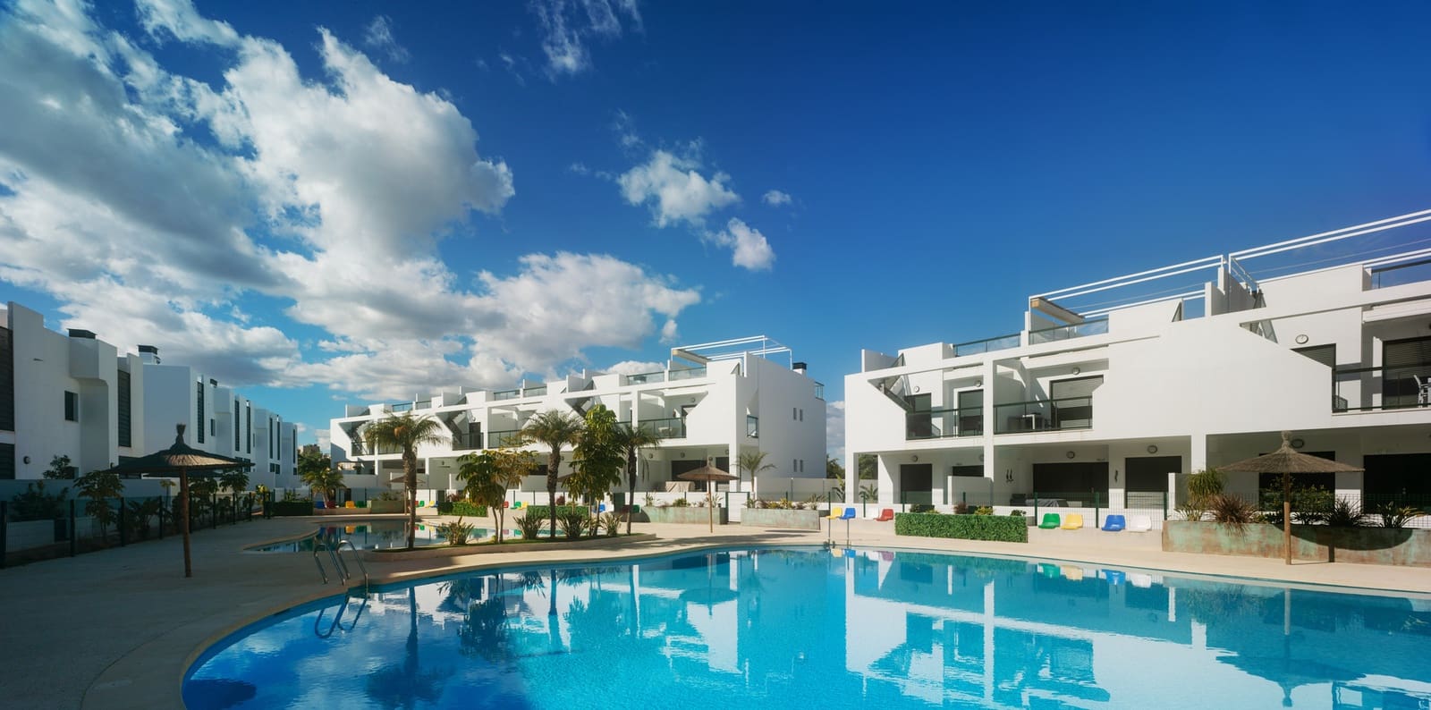 Apartamento de 2 habitaciones en Pilar de la Horadada en venta con piscina garaje - 445.000 € (Ref: 9512453)