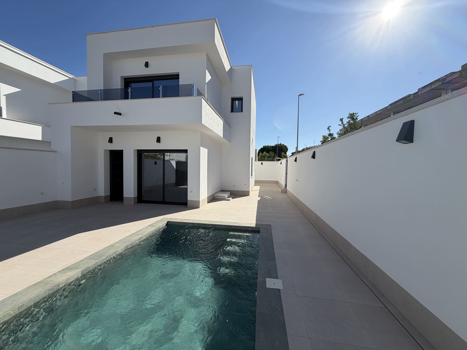 3 sypialnia Willa na sprzedaż w Heredades z basenem garażem - 359 900 € (Ref: 9512748)