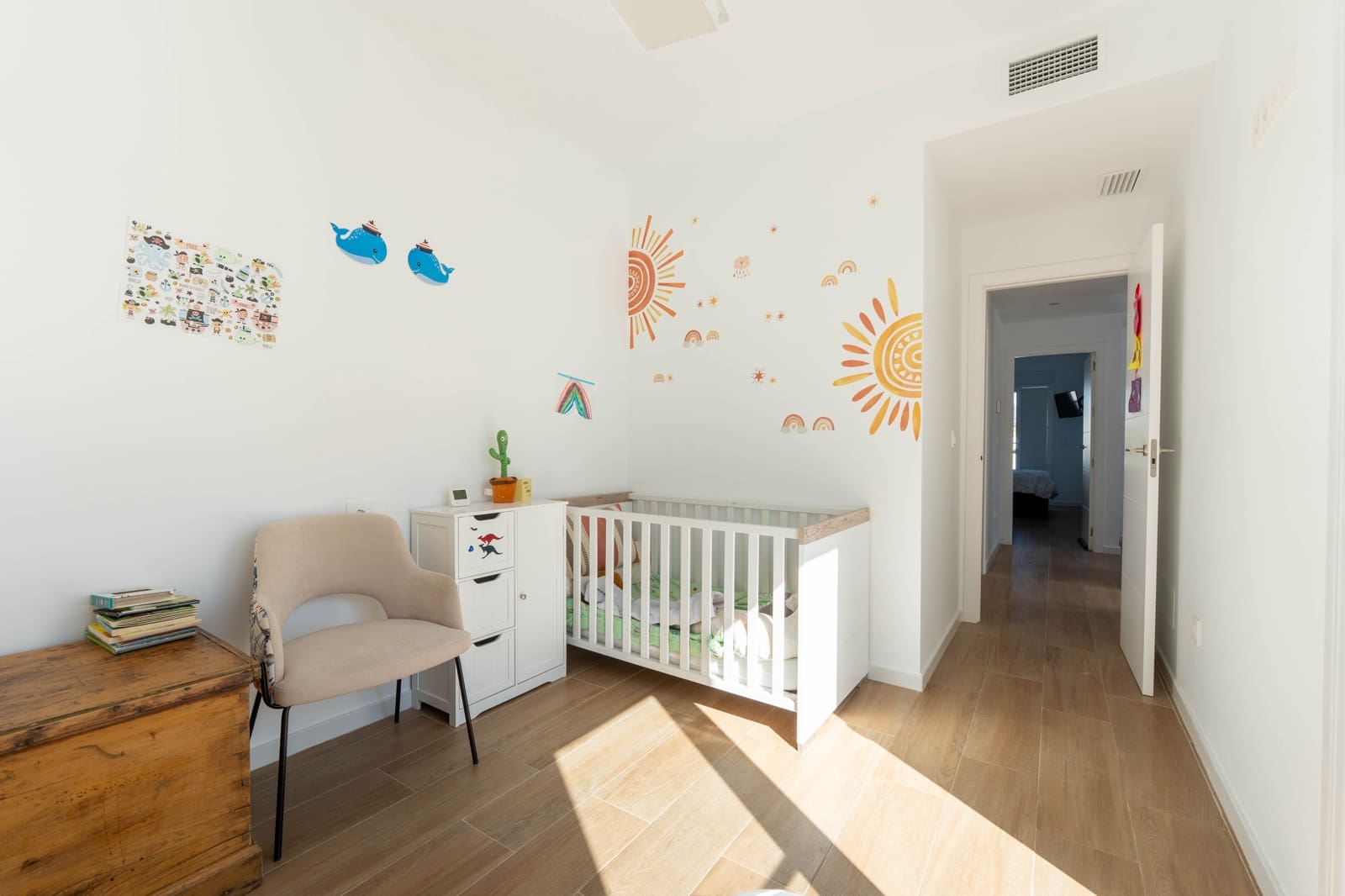 Chalet de 3 habitaciones en Avileses en venta - 289.000 € (Ref: 9512949)