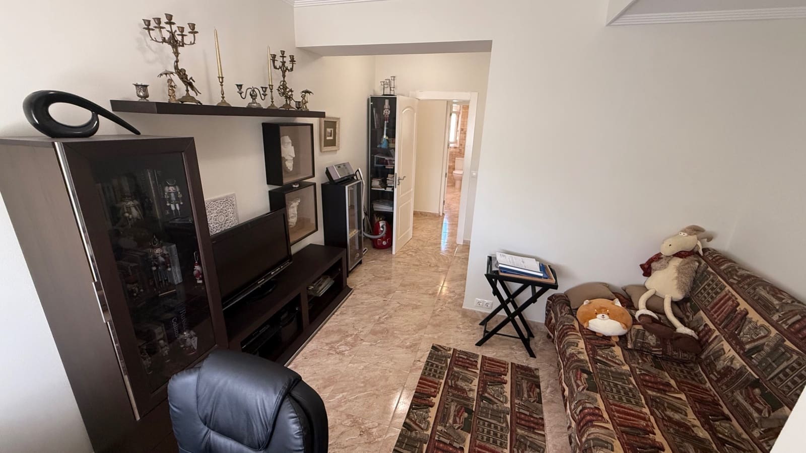 7 makuuhuone Huvila myytävänä paikassa Torrevieja mukana uima-altaan - 930 000 € (Ref: 9518597)