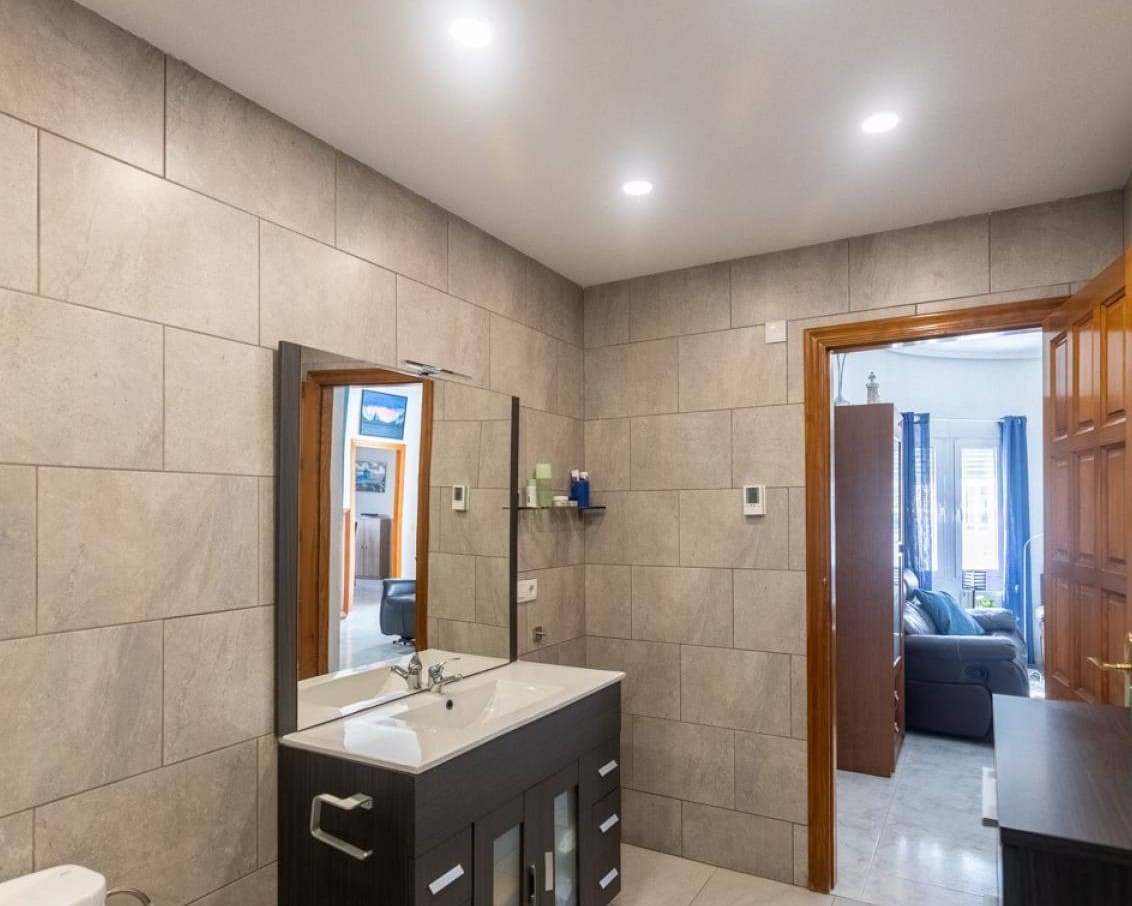 2 bedroom Villa for sale in Ciudad Quesada with pool - € 420,000 (Ref: 9520743)