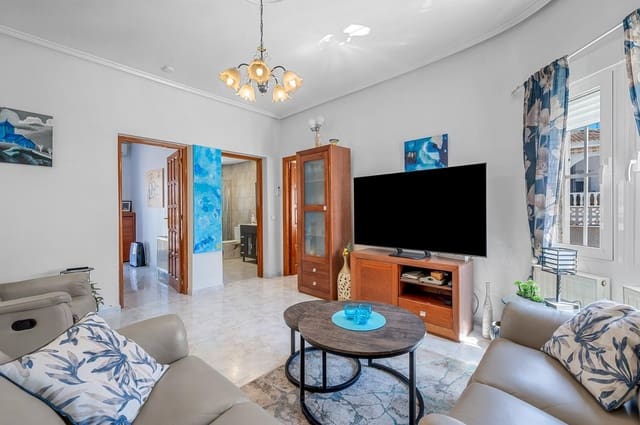 2 bedroom Villa for sale in Ciudad Quesada, Rojales with pool - € 420,000 (Ref: 9520743)