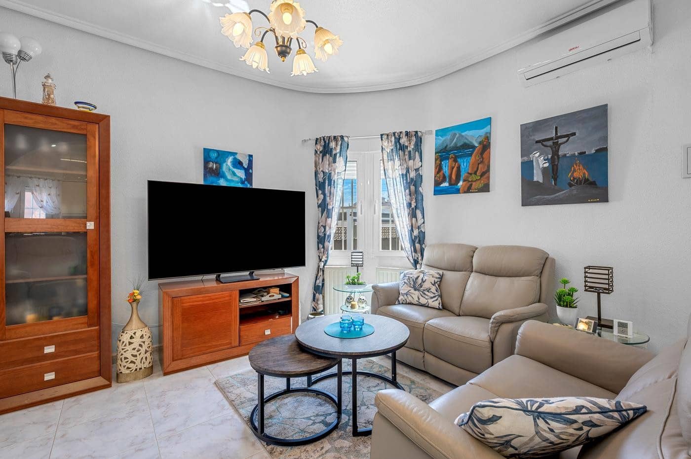 2 bedroom Villa for sale in Ciudad Quesada with pool - € 420,000 (Ref: 9520743)