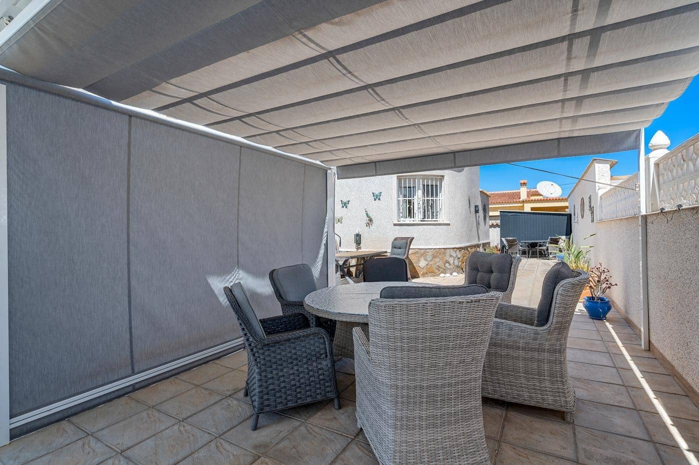 2 bedroom Villa for sale in Ciudad Quesada with pool - € 420,000 (Ref: 9520743)