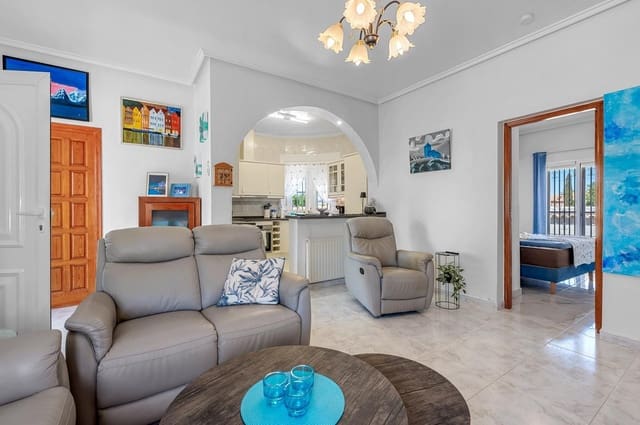 2 bedroom Villa for sale in Ciudad Quesada, Rojales with pool - € 420,000 (Ref: 9520743)