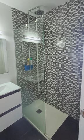 2 soverom Strandleiligheter til salgs i Mercado, Alicante by med svømmebasseng garasje - € 330 000 (Ref: 9527387)