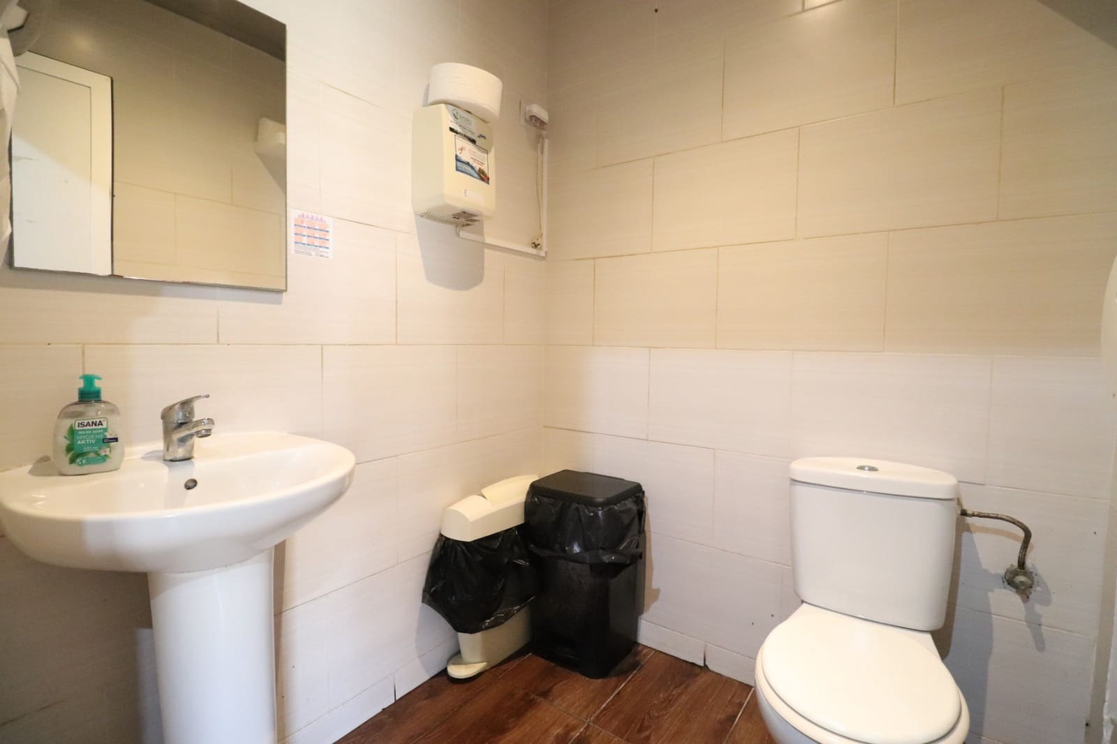 Erhverv til salg i Dona Pepa med garage - € 120.000 (Ref: 9543170)