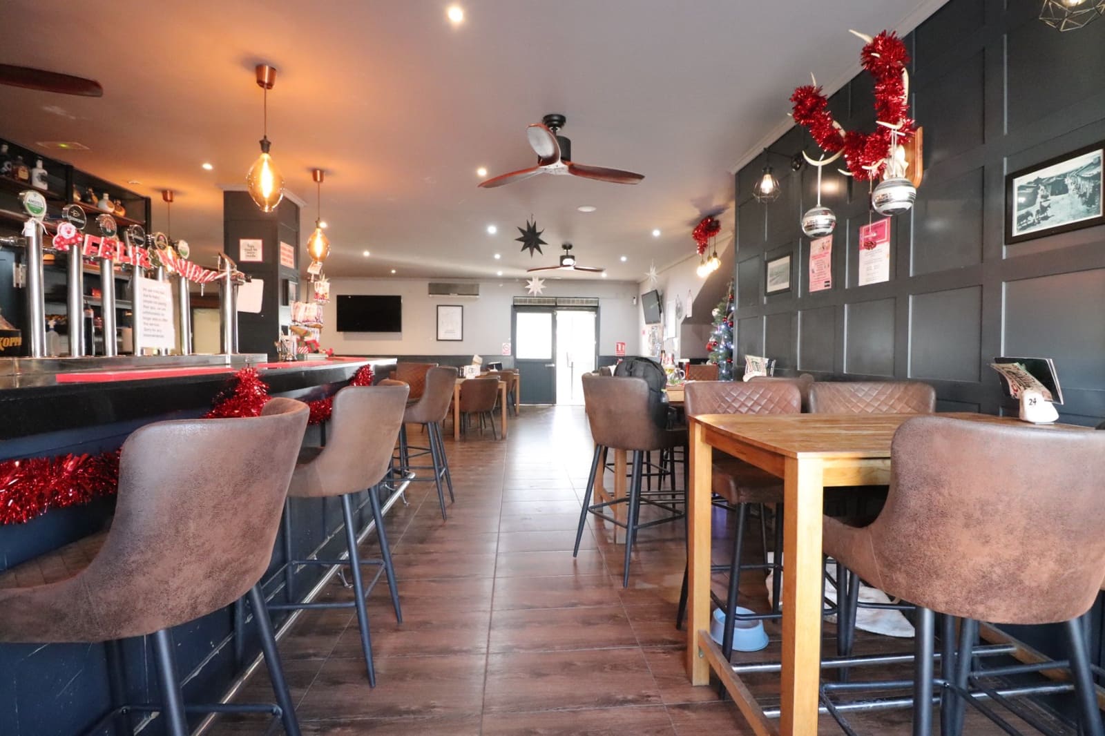 Erhverv til salg i Dona Pepa med garage - € 120.000 (Ref: 9543170)