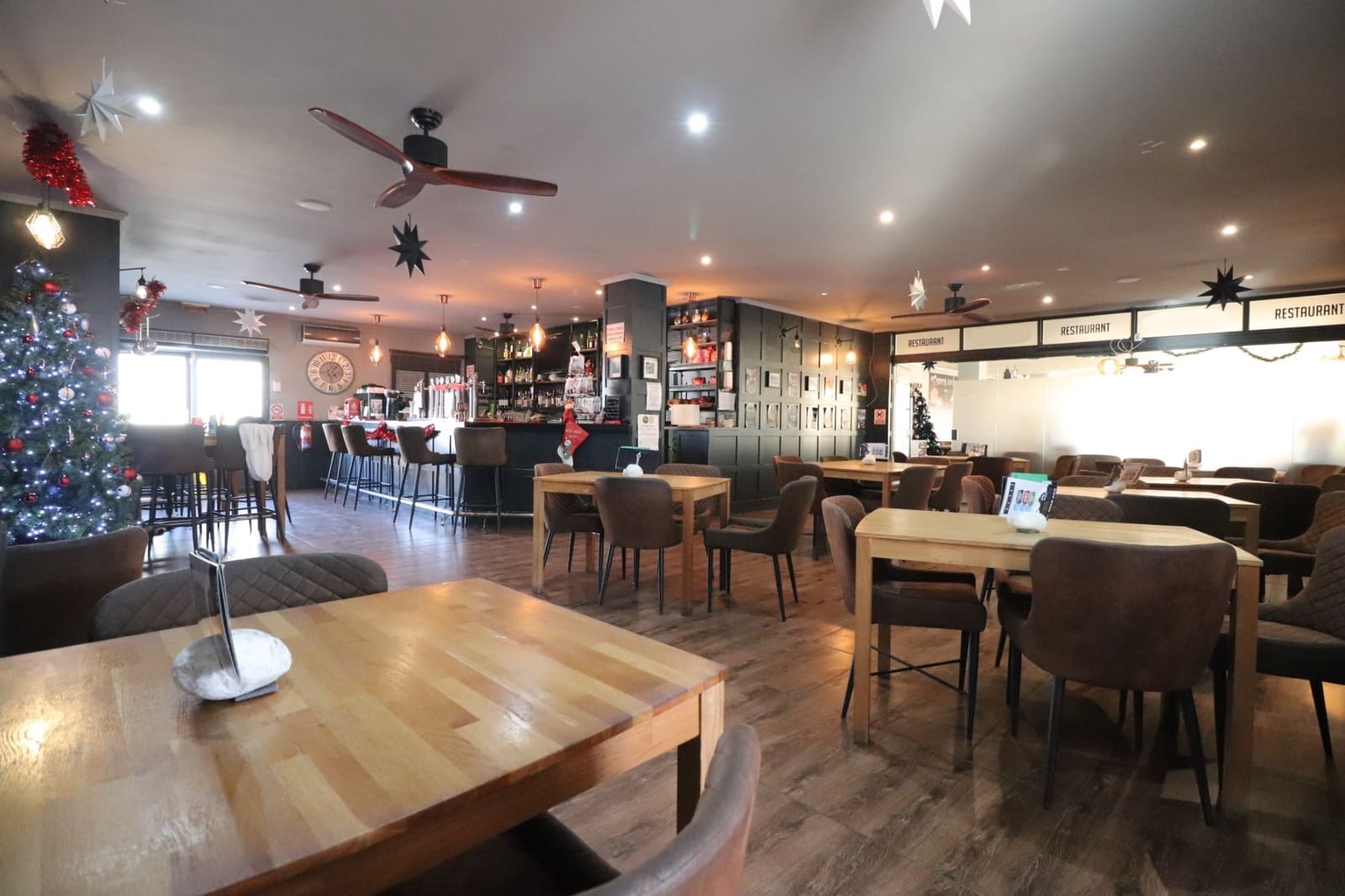 Erhverv til salg i Dona Pepa med garage - € 120.000 (Ref: 9543170)