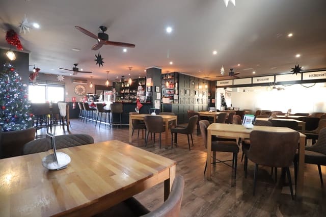 Erhverv til salg i Doña Pepa, Rojales med garage - € 120.000 (Ref: 9543170)