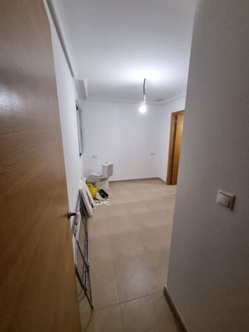 3 soveværelse Lejlighed til salg i Puerto Deportivo, Torrevieja - € 155.000 (Ref: 9543315)