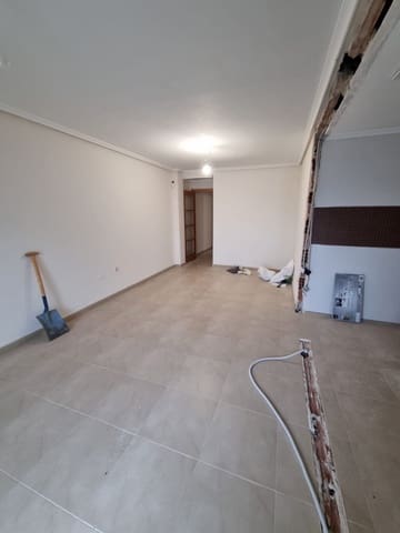 3 soveværelse Lejlighed til salg i Puerto Deportivo, Torrevieja - € 155.000 (Ref: 9543315)