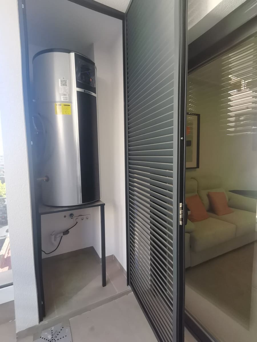 Apartamento de 2 habitaciones en Torrevieja en venta - 259.000 € (Ref: 9543320)