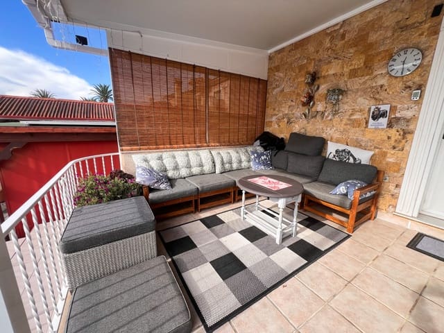 3 soverom Hus til salgs i El Chaparral, Torrevieja med svømmebasseng - € 310 000 (Ref: 9555287)