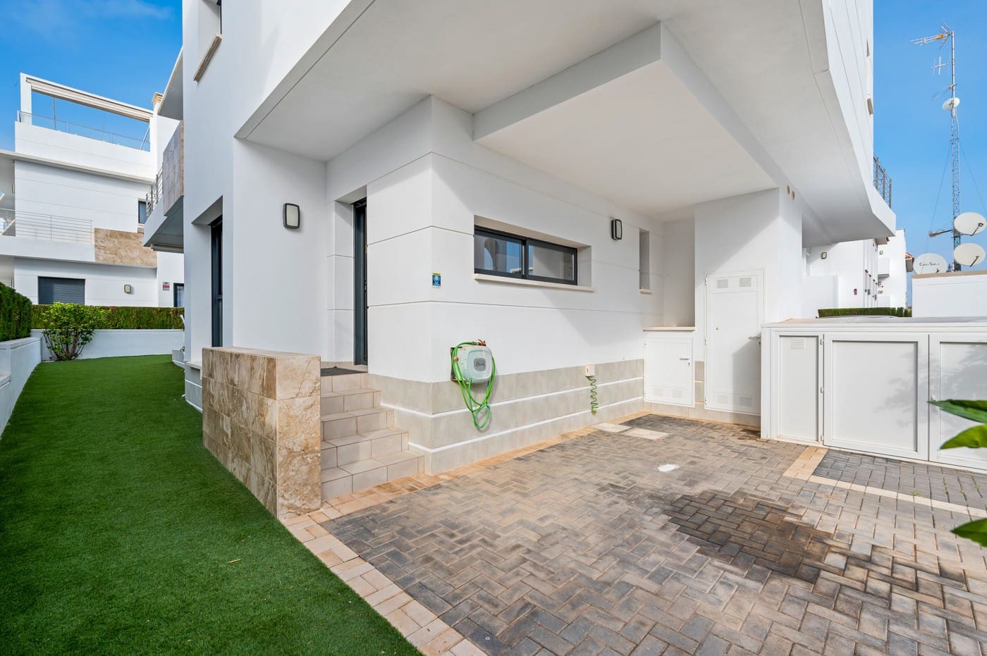 3 bedroom Villa for sale in Ciudad Quesada with pool - € 399,000 (Ref: 9555290)