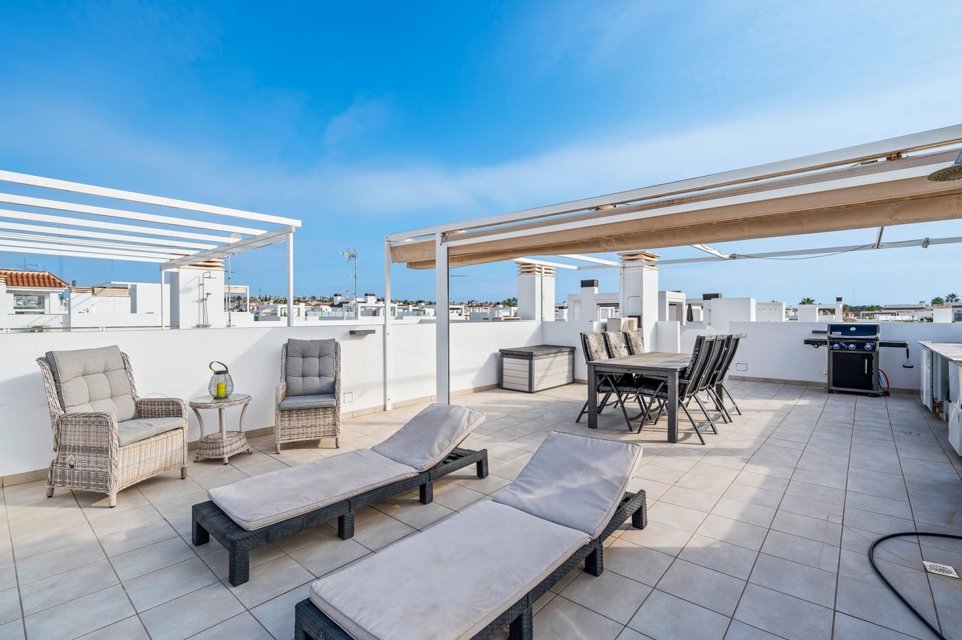 3 bedroom Villa for sale in Ciudad Quesada with pool - € 399,000 (Ref: 9555290)