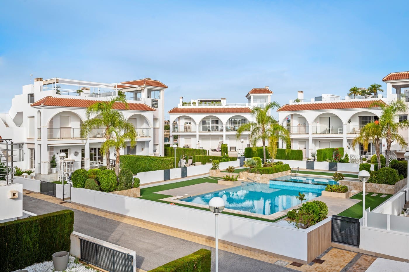 3 bedroom Villa for sale in Ciudad Quesada with pool - € 399,000 (Ref: 9555290)