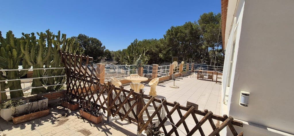 8 Zimmer Villa zu verkaufen in Los Balcones mit Pool Garage - 729.950 € (Ref: 9570867)