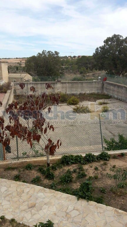 8 Zimmer Villa zu verkaufen in Los Balcones mit Pool Garage - 729.950 € (Ref: 9570867)