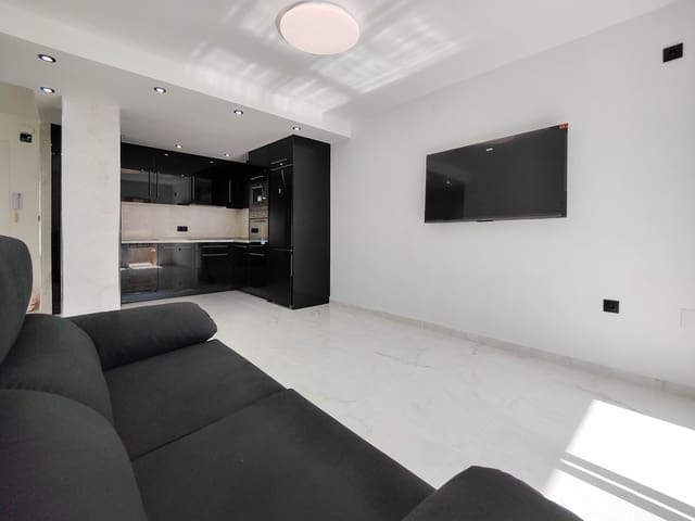 2 makuuhuone Huoneisto myytävänä paikassa Punta Prima, Torrevieja mukana uima-altaan - 179 900 € (Ref: 9570895)