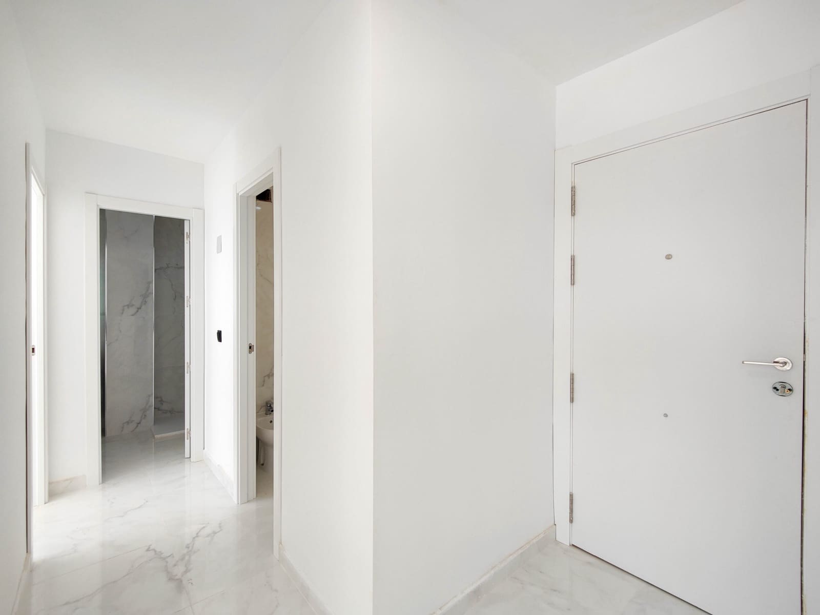 2 makuuhuone Huoneisto myytävänä paikassa Punta Prima mukana uima-altaan - 179 900 € (Ref: 9570895)