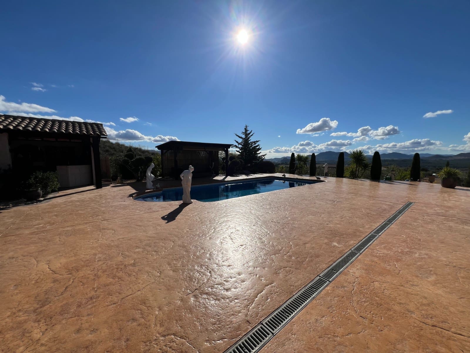 3 camera da letto Villa in vendita in Sax con piscina garage - 399.995 € (Rif: 9574095)