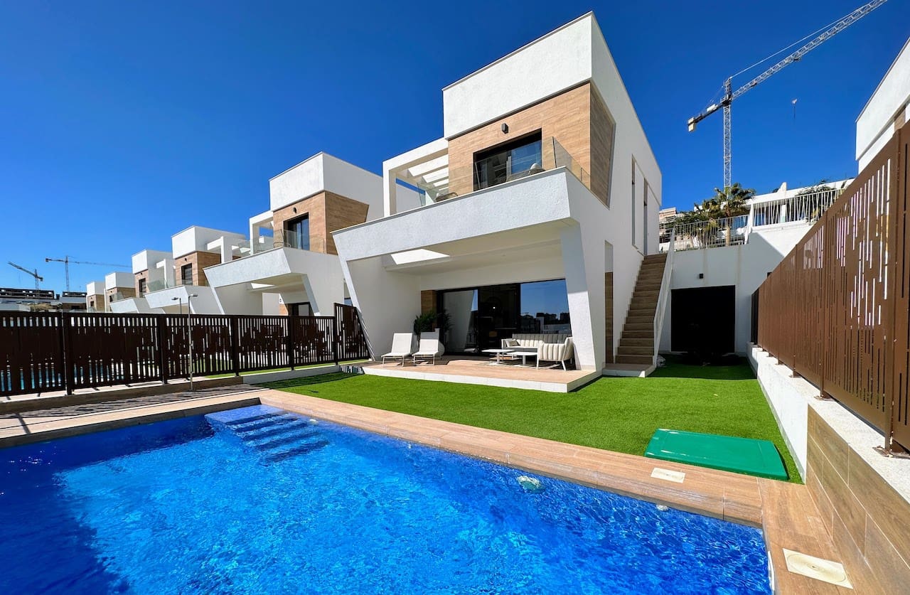 3 slaapkamer Villa te koop in Finestrat met zwembad - € 595.000 (Ref: 9574098)