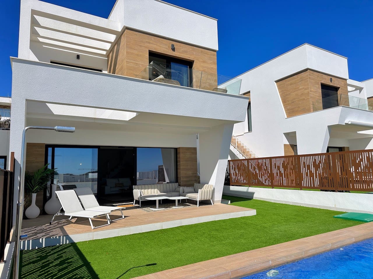 3 slaapkamer Villa te koop in Finestrat met zwembad - € 595.000 (Ref: 9574098)