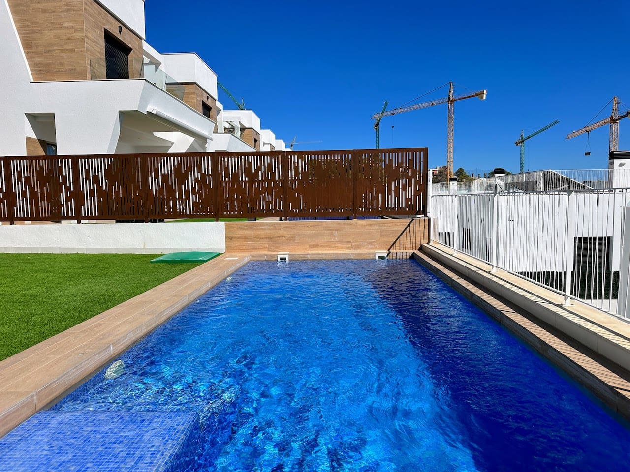 3 slaapkamer Villa te koop in Finestrat met zwembad - € 595.000 (Ref: 9574098)