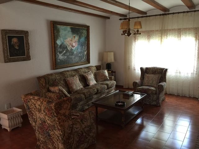 4 slaapkamer Villa te koop in Muro de Alcoy met zwembad garage - € 350.000 (Ref: 9574101)