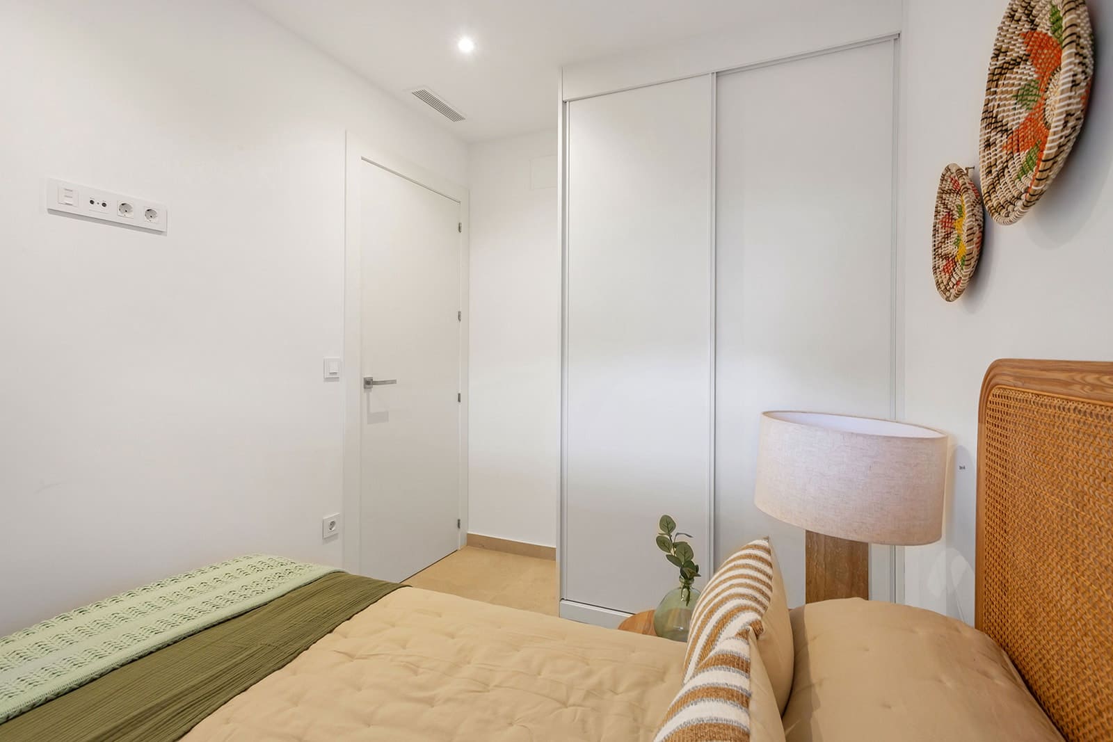 3 soverom Bungalow til salgs i Los Alcazares med svømmebasseng - € 399 000 (Ref: 9574113)