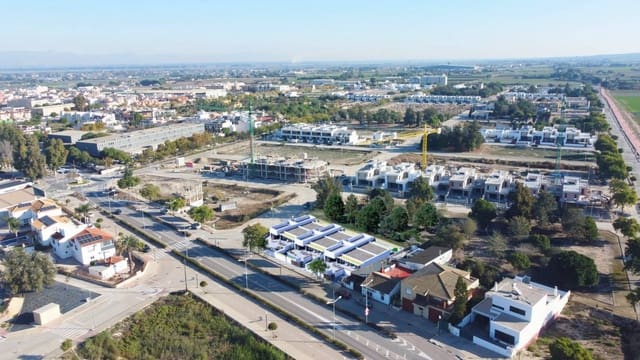 3 slaapkamer Rijtjeshuis te koop in Dolores - € 459.900 (Ref: 9592159)