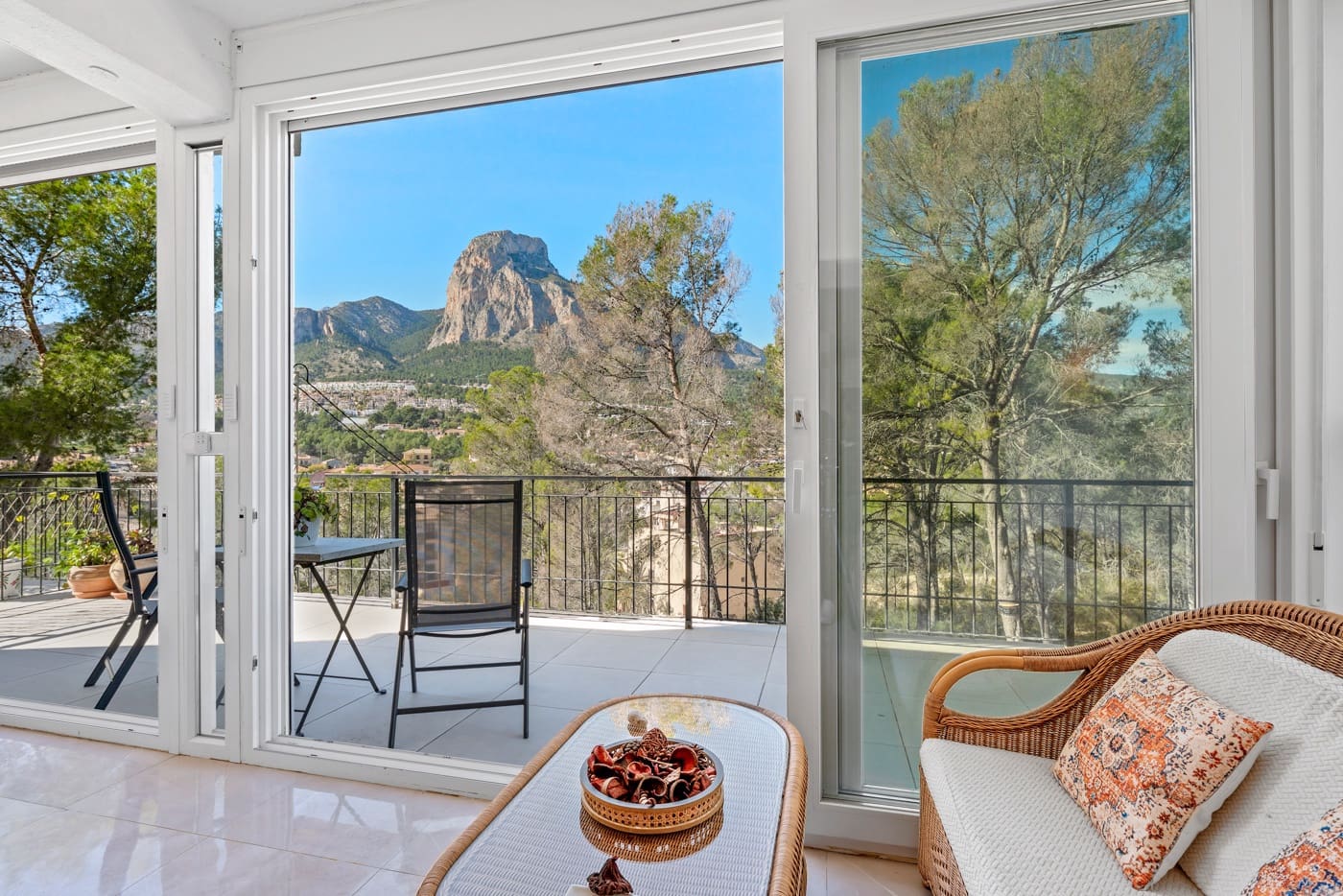 Apartamento de 2 habitaciones en La Nucia en venta con piscina garaje - 175.000 € (Ref: 9592161)