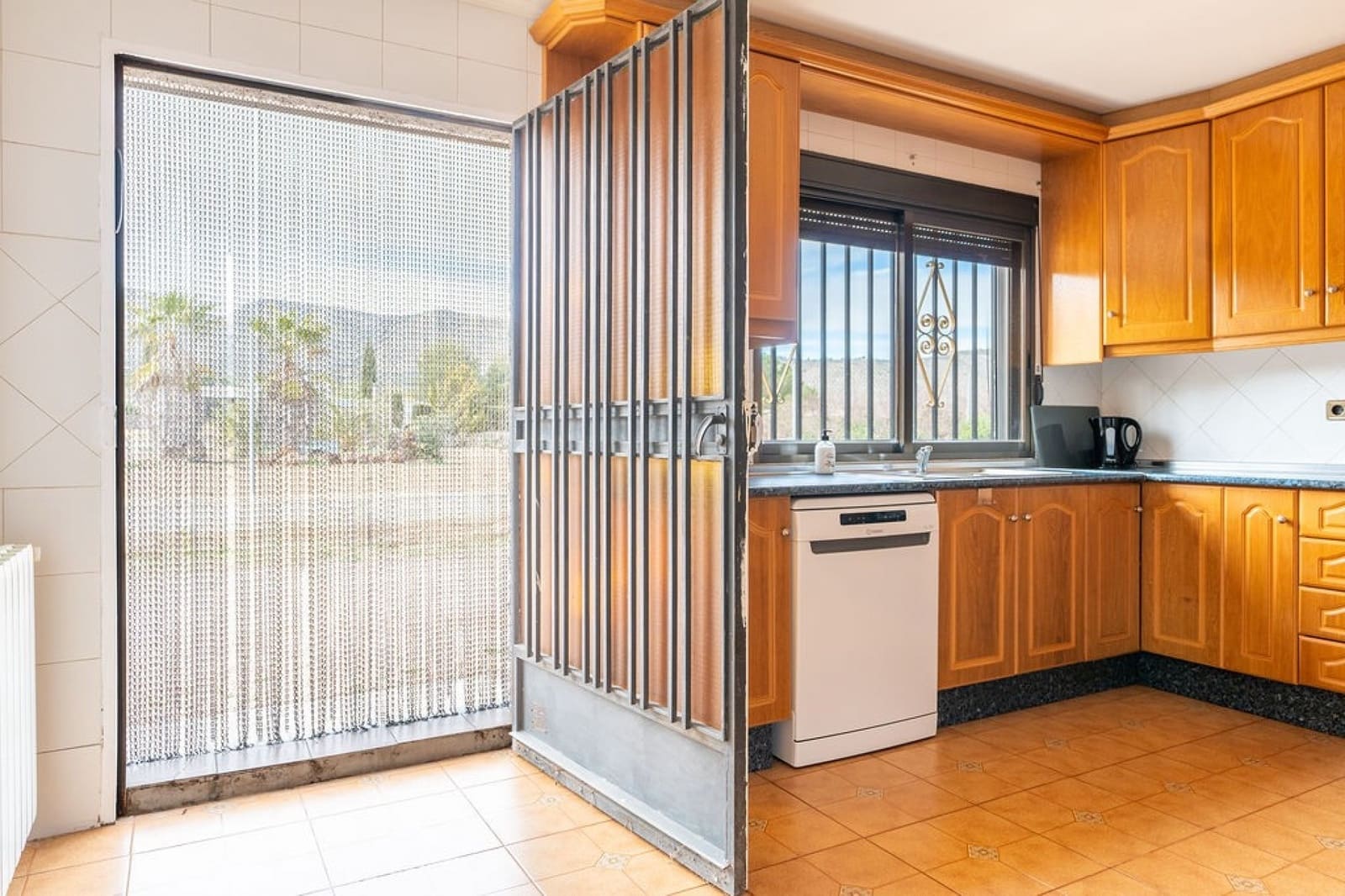 3 sovrum Finca/Hus på landet till salu i Hondon de las Nieves med pool garage - 264 950 € (Ref: 9594697)