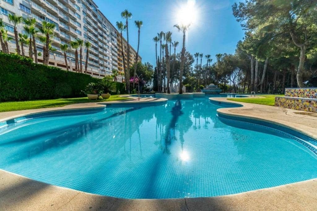 3 soveværelse Lejlighed til salg i Dehesa de Campoamor med swimmingpool - € 215.000 (Ref: 9594804)