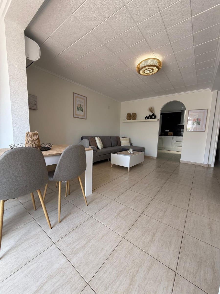 2 chambre Maison de Ville à vendre à La Siesta avec piscine - 187 000 € (Ref: 9598738)