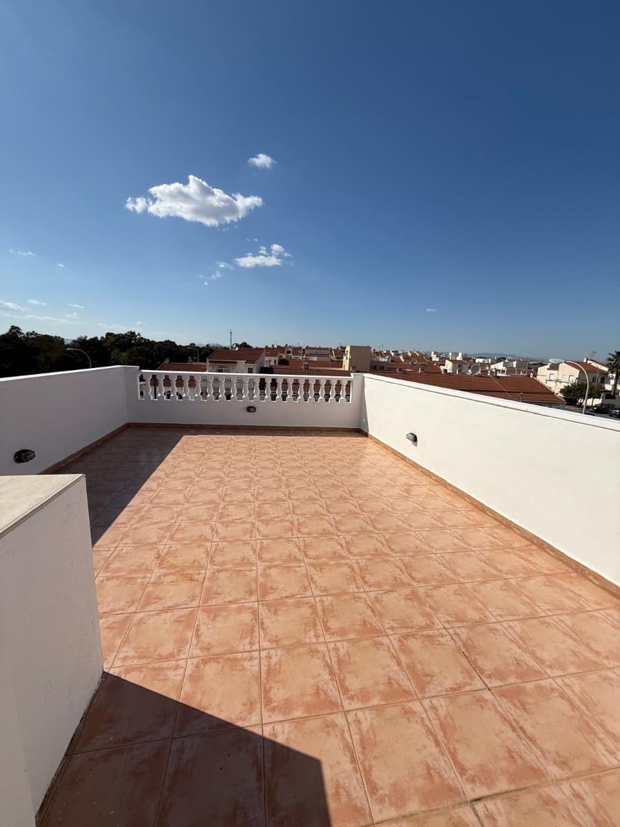 2 chambre Maison de Ville à vendre à La Siesta avec piscine - 187 000 € (Ref: 9598738)