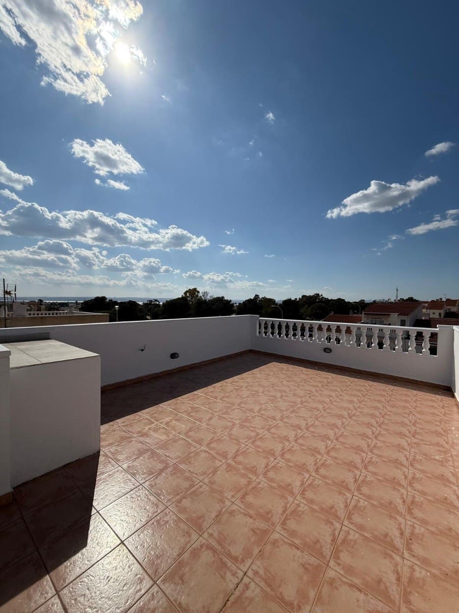 2 chambre Maison de Ville à vendre à La Siesta avec piscine - 187 000 € (Ref: 9598738)