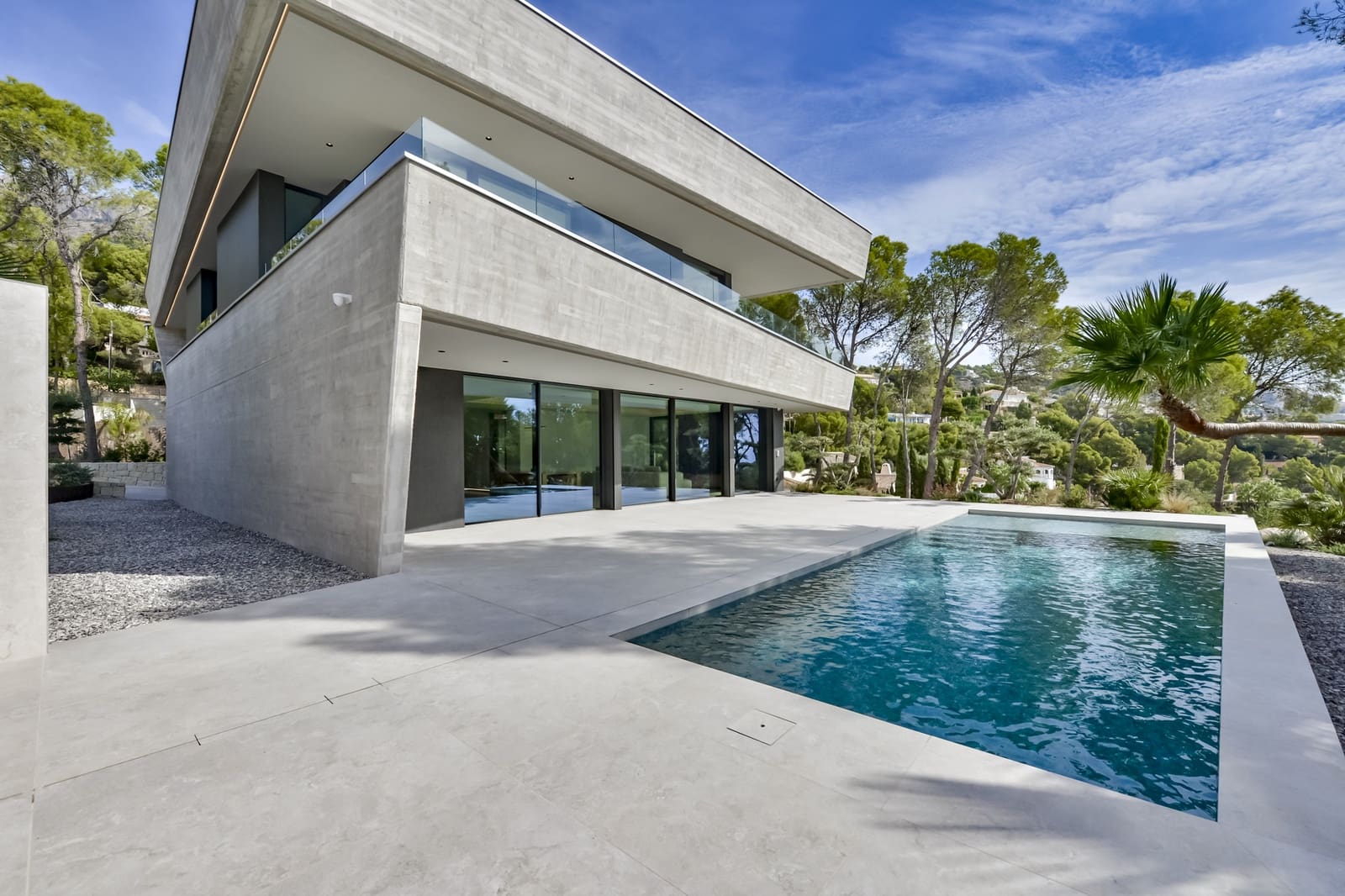 4 bedroom Villa for sale in Altea with pool garage - € 2,345,000 (Ref: 9604711)
